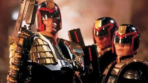sedzia-dredd-niewierna.jpg