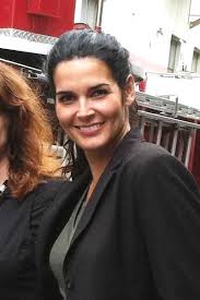 angie-harmon.jpg